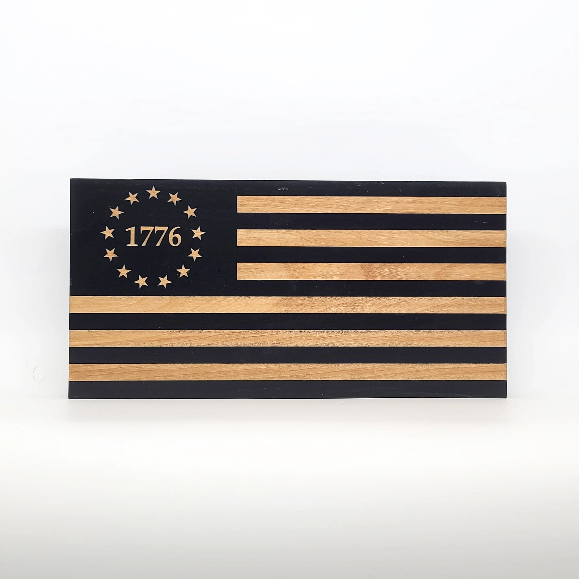 Betsy Ross 1776 Wooden American Flag - LEF001